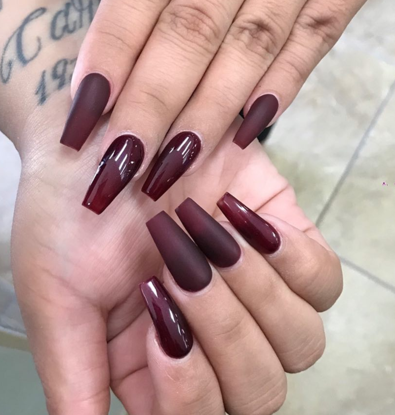 30 Chic Burgundy Nails You’ll Fall in Love With 