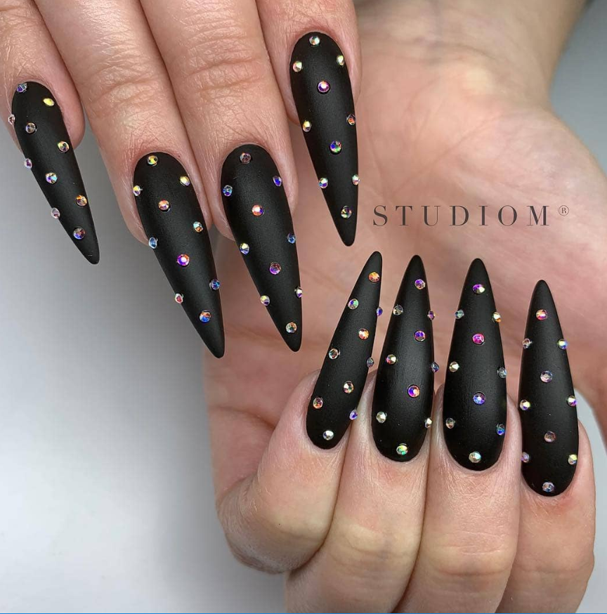80+ Matte Black Coffin & Almond Nails Design Ideas To Try