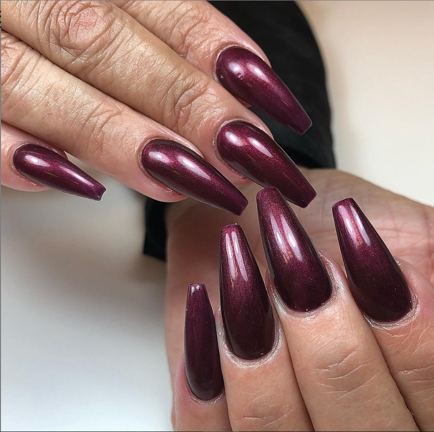 30 Chic Burgundy Nails You’ll Fall in Love With - Page 13 of 30 ...