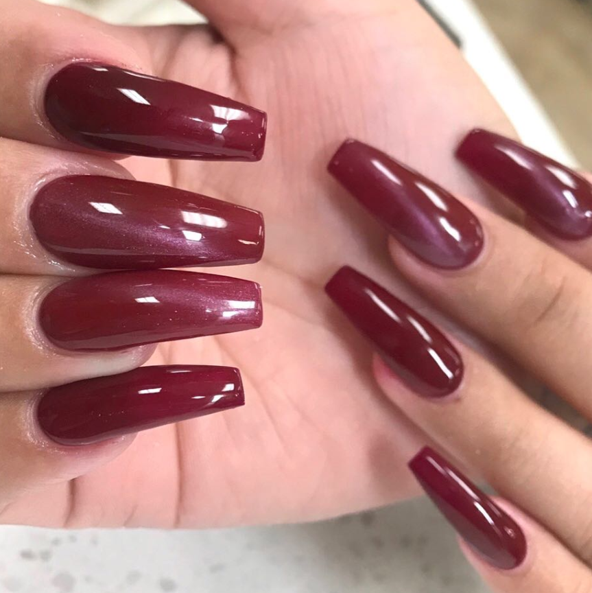 30 Chic Burgundy Nails You’ll Fall in Love With 