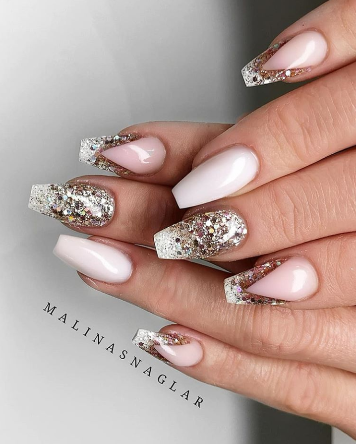60 Trendy Sparkle Acrylic Coffin Nails Design With Glitters Inspiration