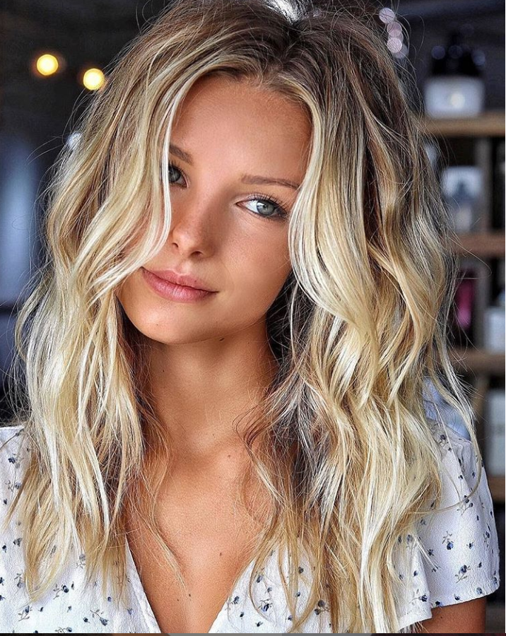 68 Hottest Medium Length Hairstyle With Layers Design To Look Stunning ...