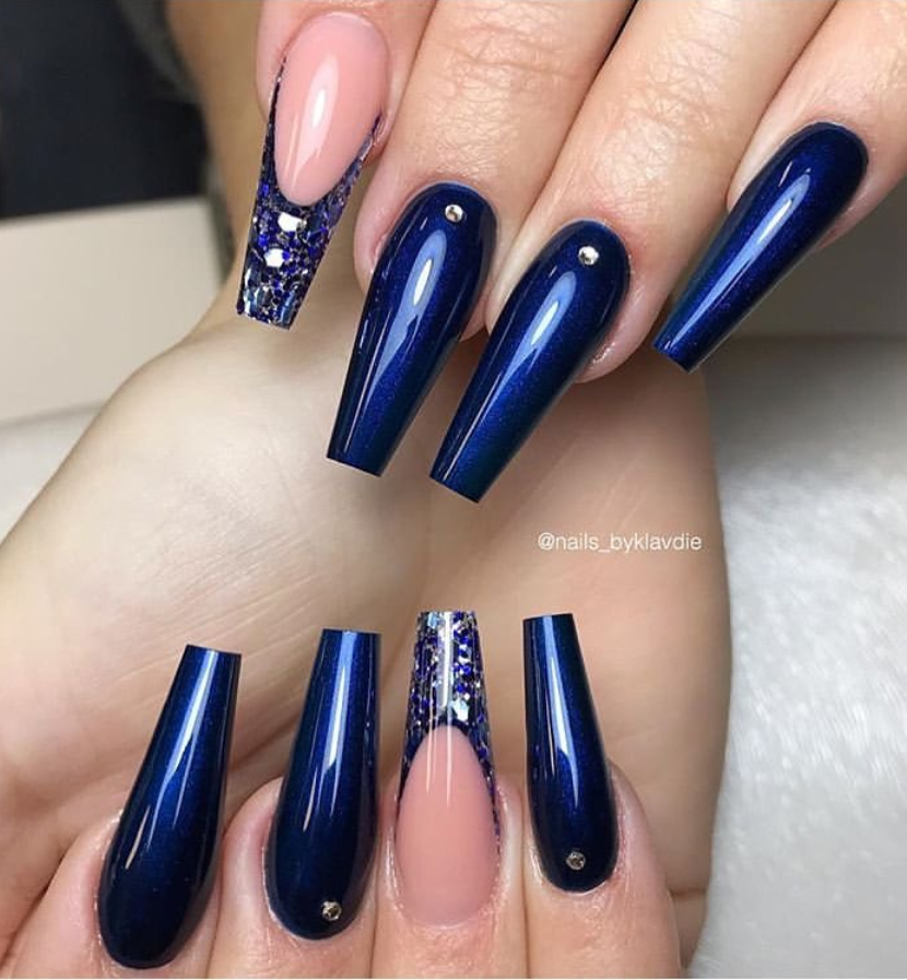 60 Trendy Sparkle Acrylic Coffin Nails Design With Glitters Inspiration