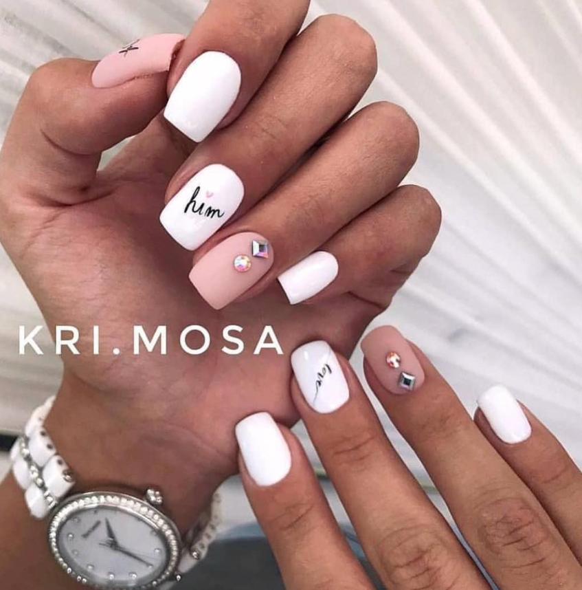 60+ Acrylic Square Nails Design And Color Ideas For Short Nails— White Black & Pink
