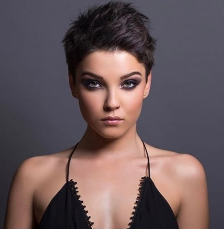 70 Best Short Pixie Haircut And Color Design For Cool Woman 