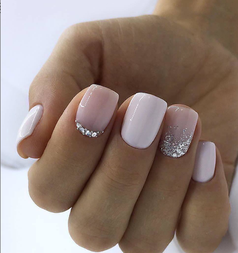 36 Sparkle Glitter Acrylic Nail Designs Ideas For Short Square & Almond Nails