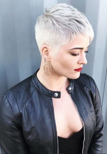 21 Best White Pixie Short Haircuts Ideas To Be Cool