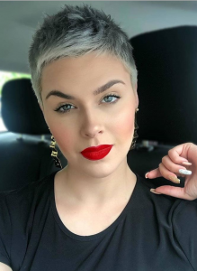 42 Trendy Short Pixie Haircut For Stylish Woman - Page 7 of 42 - Fashionsum