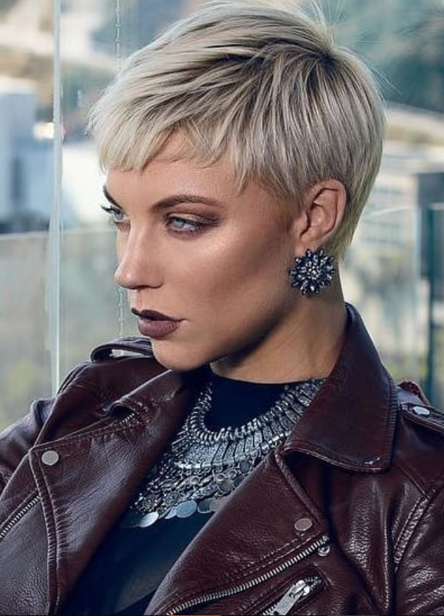 30 Chic Short Pixie Haircuts Ideas For Woman 2019 - Page 14 of 30 ...