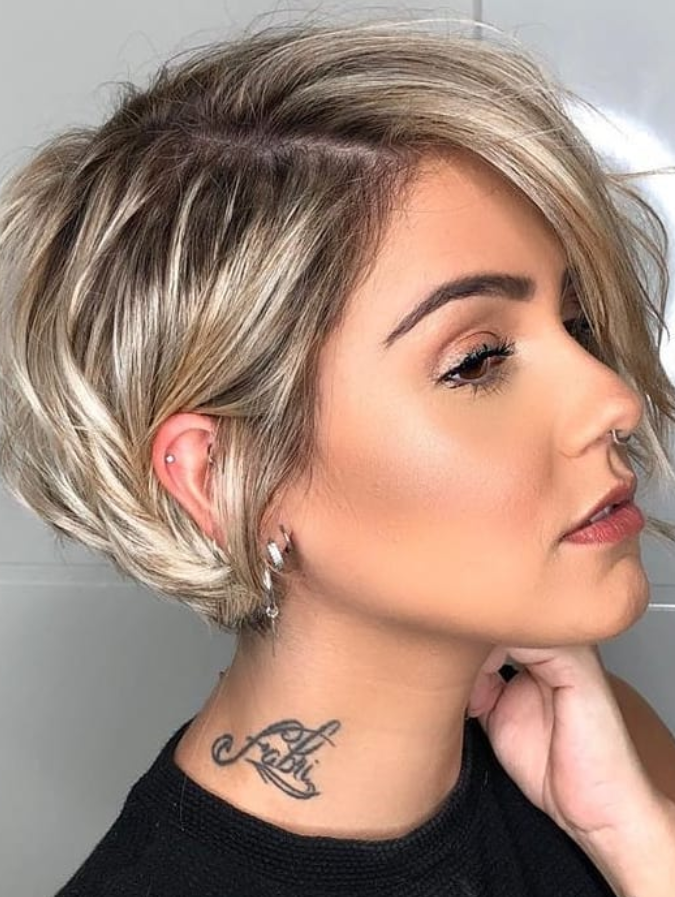 30 Gorgeous Short And Wavy Hairstyles 2021 Trendy Short Hairstyles Reverasite