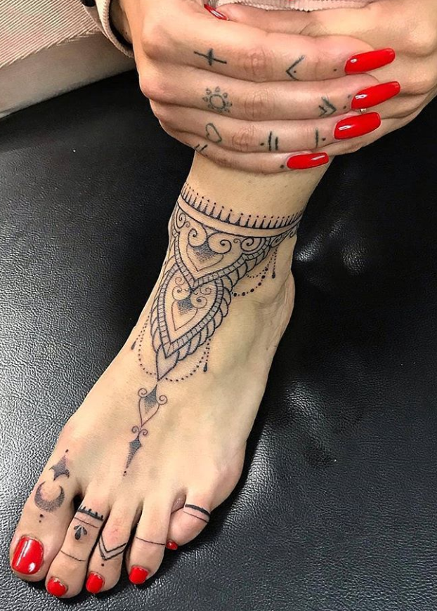 27 Attractive Foot Tattoo Ideas For Summer & Fall - Page 20 of 27 ...