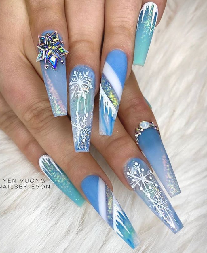 51 Fantastic Christmas Coffin Nails Design With Snowflakes - Fashionsum