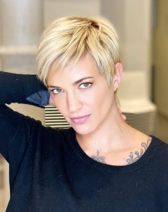 20 Pretty Short Pixie Haircuts For Thick Hair In 2020 20 Pretty Short Pixie Haircuts For Thick Hair In 2020