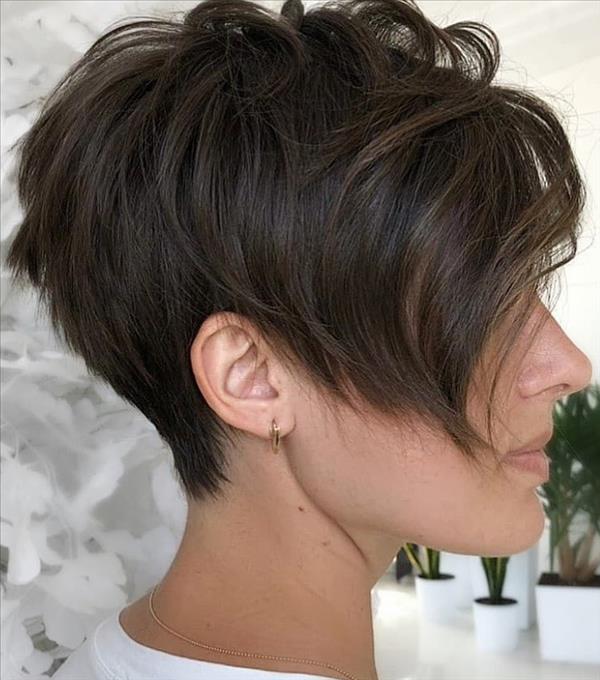 27 Trendy Short Haircut Ideas For Woman 2020