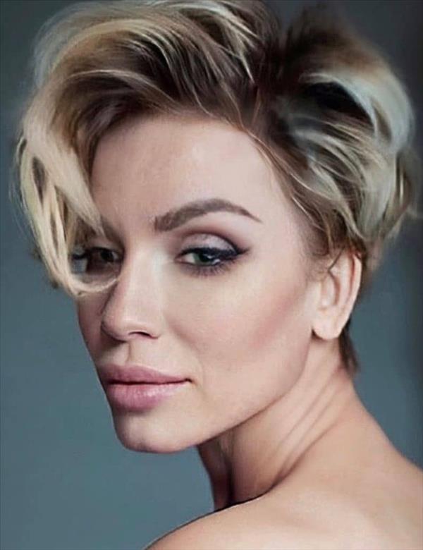 27 Trendy Short Haircut Ideas For Woman 2020