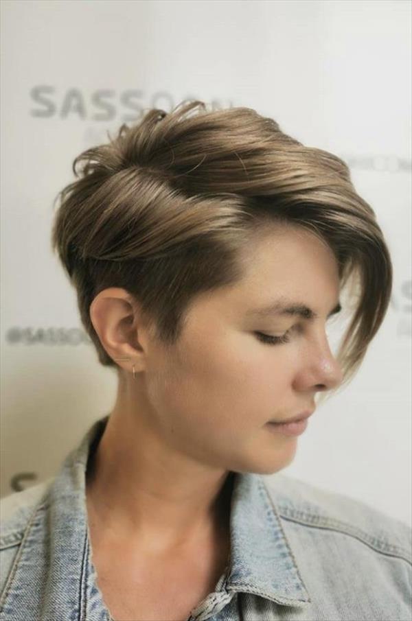 27 Trendy Short Haircut Ideas For Woman 2020