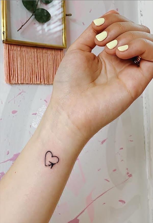 30 Adorable Small Heart Tattoo Designs For Women To Celebrate Valentines Day With Love 