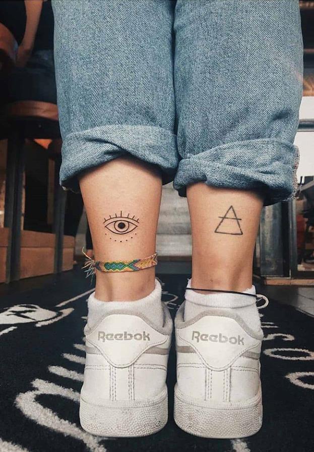 30 Beautigul Tiny Foot Tattoo Design For Your First Tattoo Placement For Woman