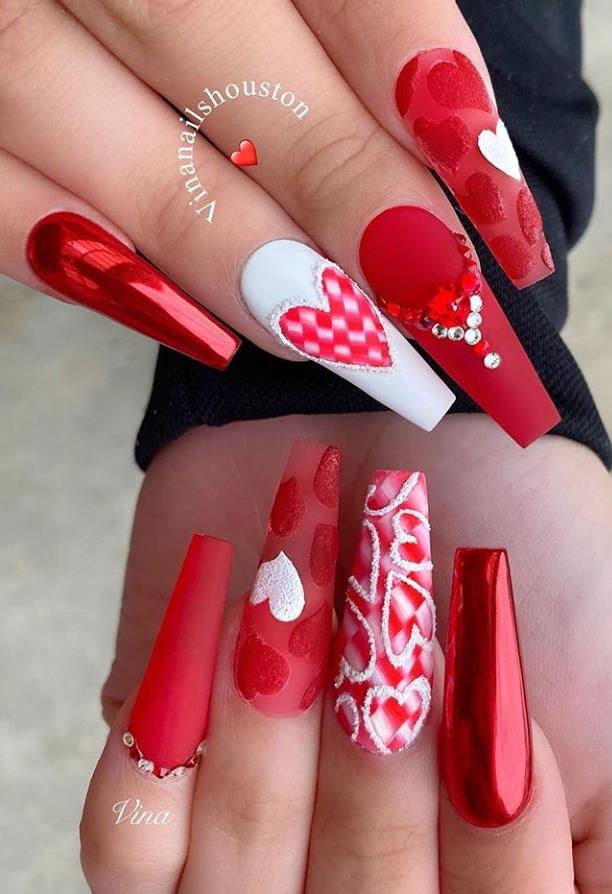 23 Romatic Heart Manicure Nails Design For Valentine's Nails -Coffin