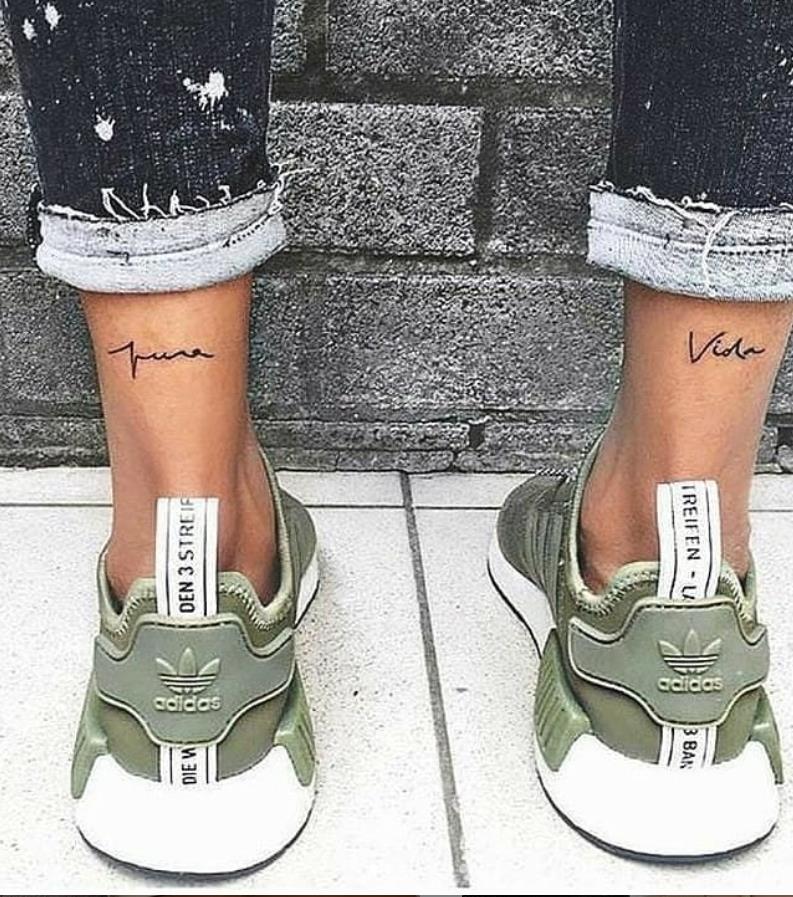 30 Beautigul Tiny Foot Tattoo Design For Your First Tattoo Placement For Woman