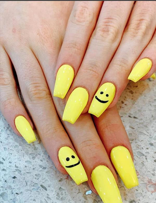 57 Chic Acrylic Yellow Nails Art For Spring Nails Design - Fashionsum