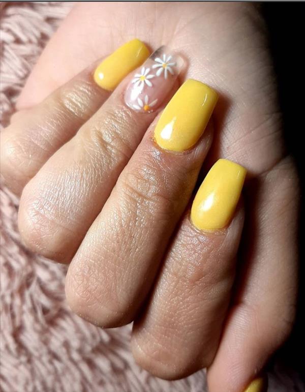 57 Chic Acrylic Yellow Nails Art For Spring Nails Design - Fashionsum