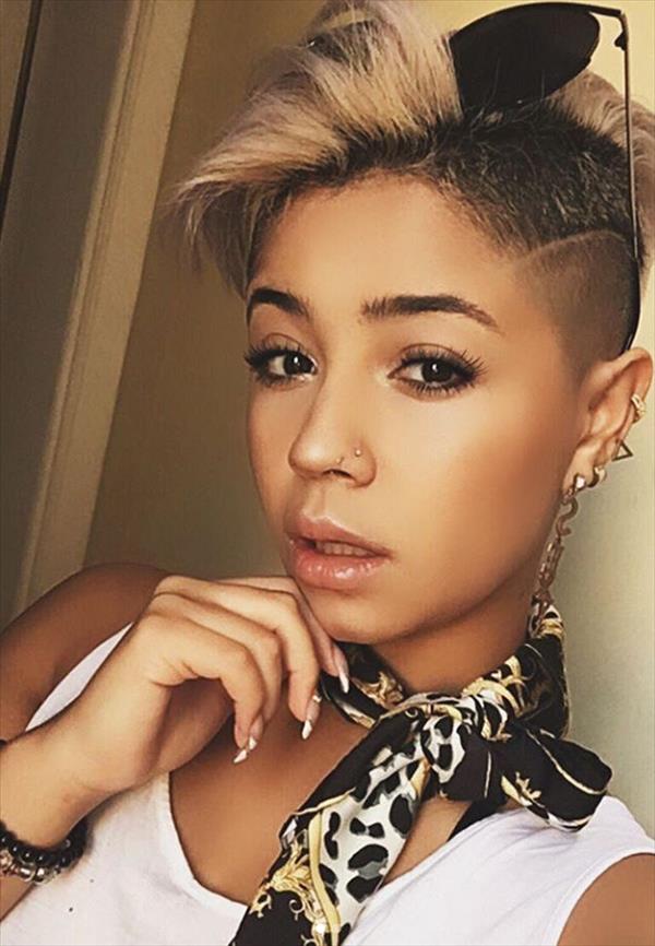 40 Hot Women Hairstyle To Rock Buzzcut Hair Idos And Short Shaved Hair