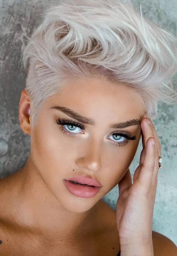 40 Chic Female Short hairstyle design to be cool