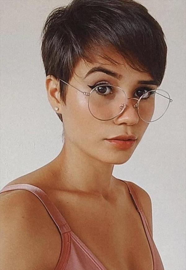 40 Chic Female Short Hairstyle Design To Be Cool 8370