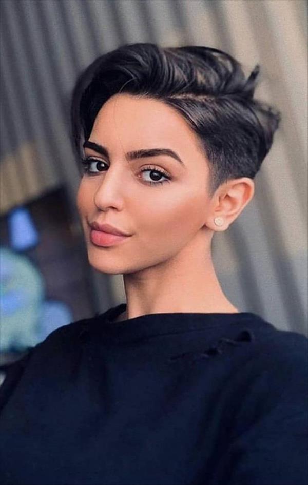 Girls with short hair are not only cute but also cool! - Fashionsum