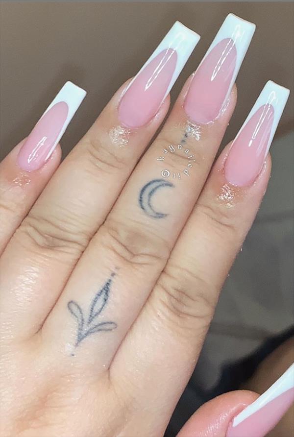 Elegant French coffin nails design that worth trying this summer