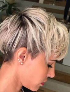 Girls with short hair are not only cute but also cool! - Fashionsum