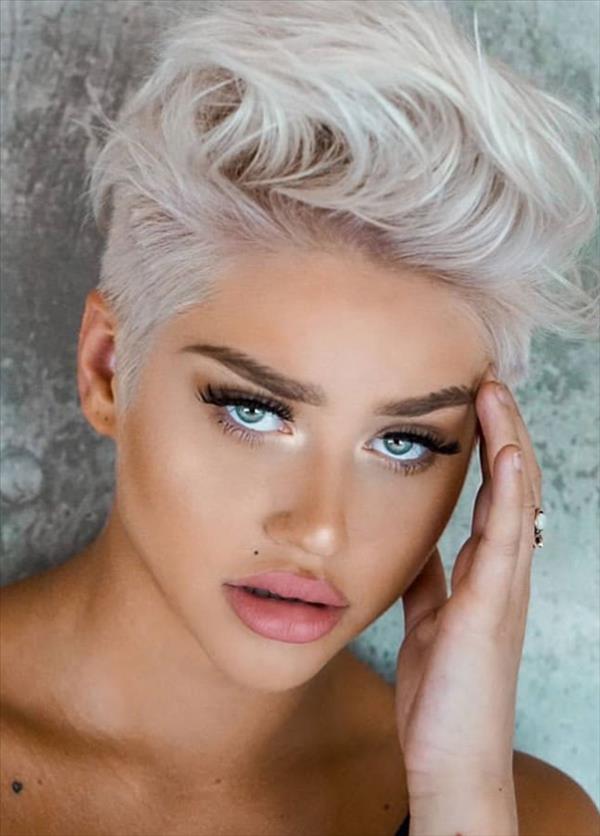 Girls with short hair are not only cute but also cool! - Fashionsum