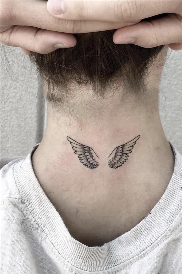 50 Gorgerous wing Tattoo design for freedom for women who wants to be ...