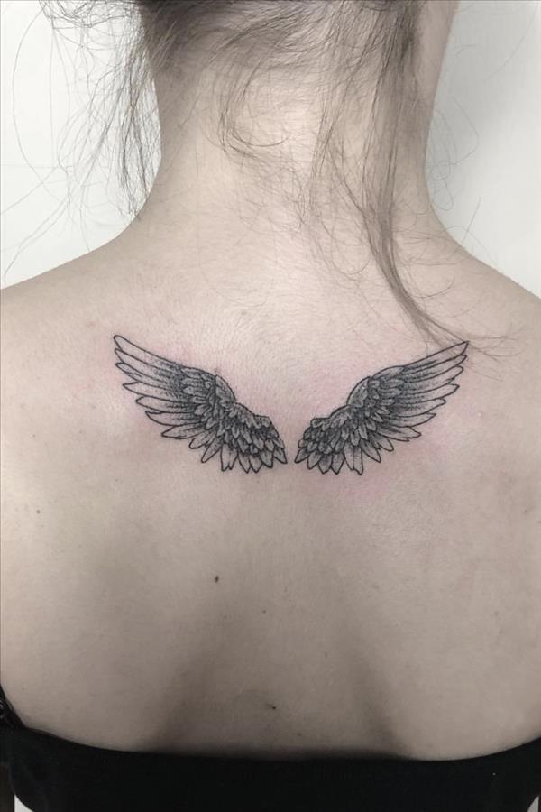 50 Gorgerous wing Tattoo design for freedom for women who wants to be ...