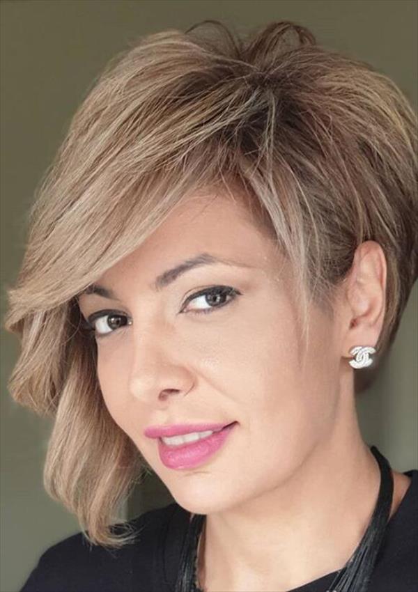 Trendy short pixie haircut design for woman, hot and chic this summer!