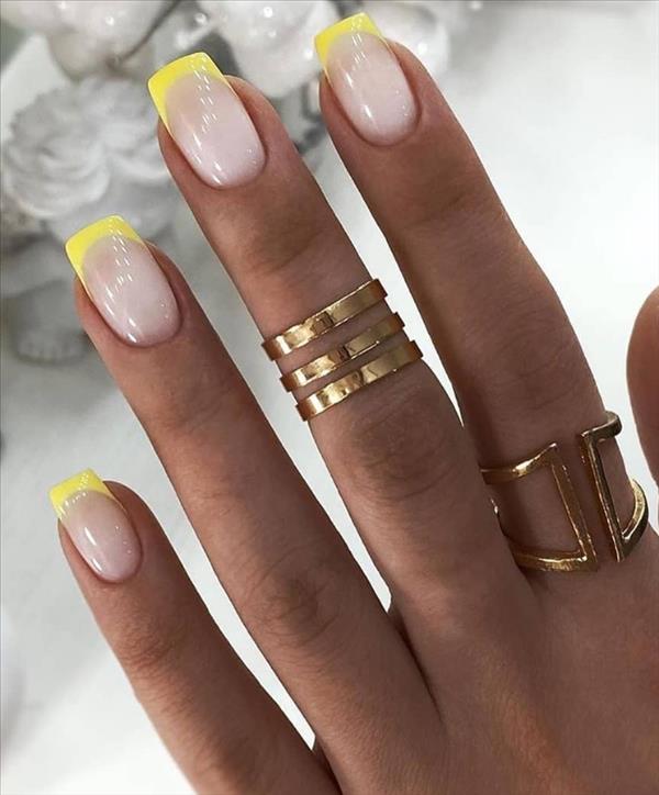 Nails fashion Bright yellow nails color ideas for short summer nails