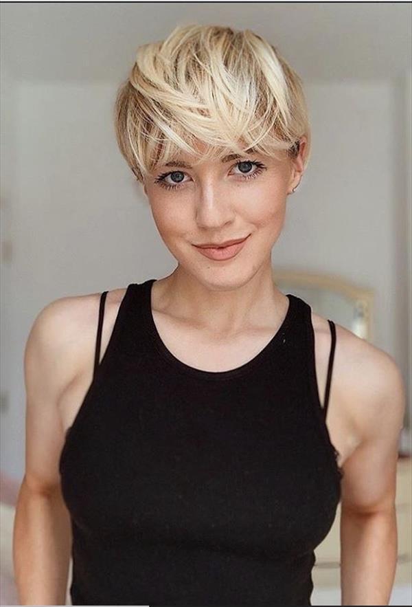 The most fashionable woman short hairstyle for age reduction in 2020