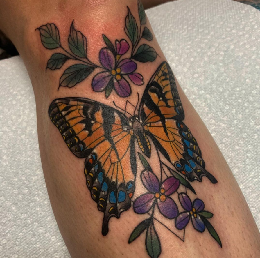 18 beste Schmetterlings-Tattoo-Designs, die Sie diesen Sommer ausprobieren können