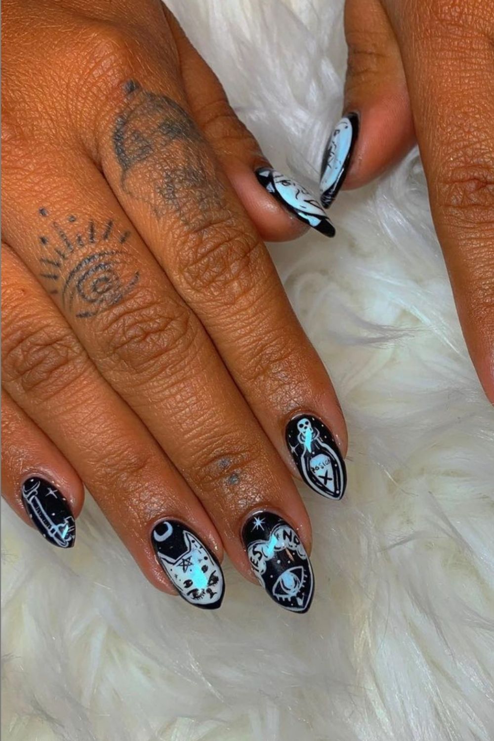 Cute Spooky Halloween Nails 2021