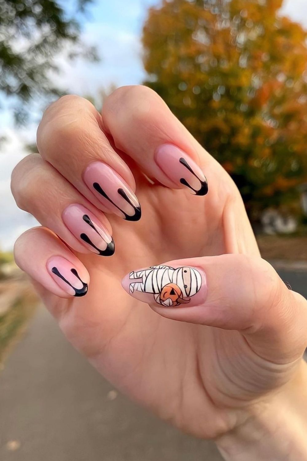 Best Halloween acrylic nail design art 2021