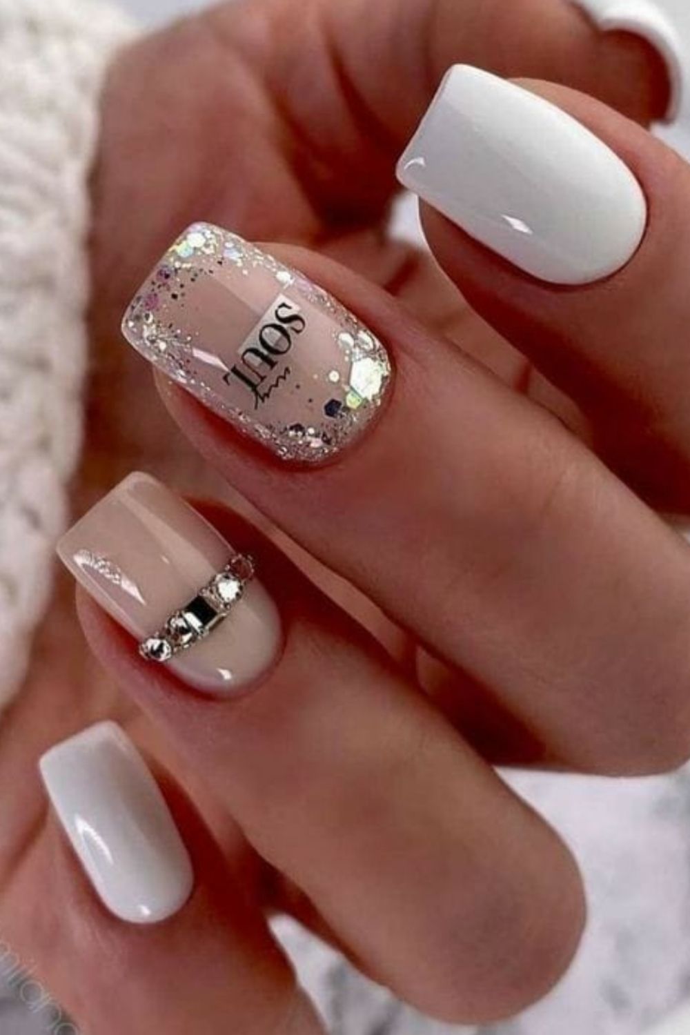 Glitter short square nails for winter nail ideas 2021