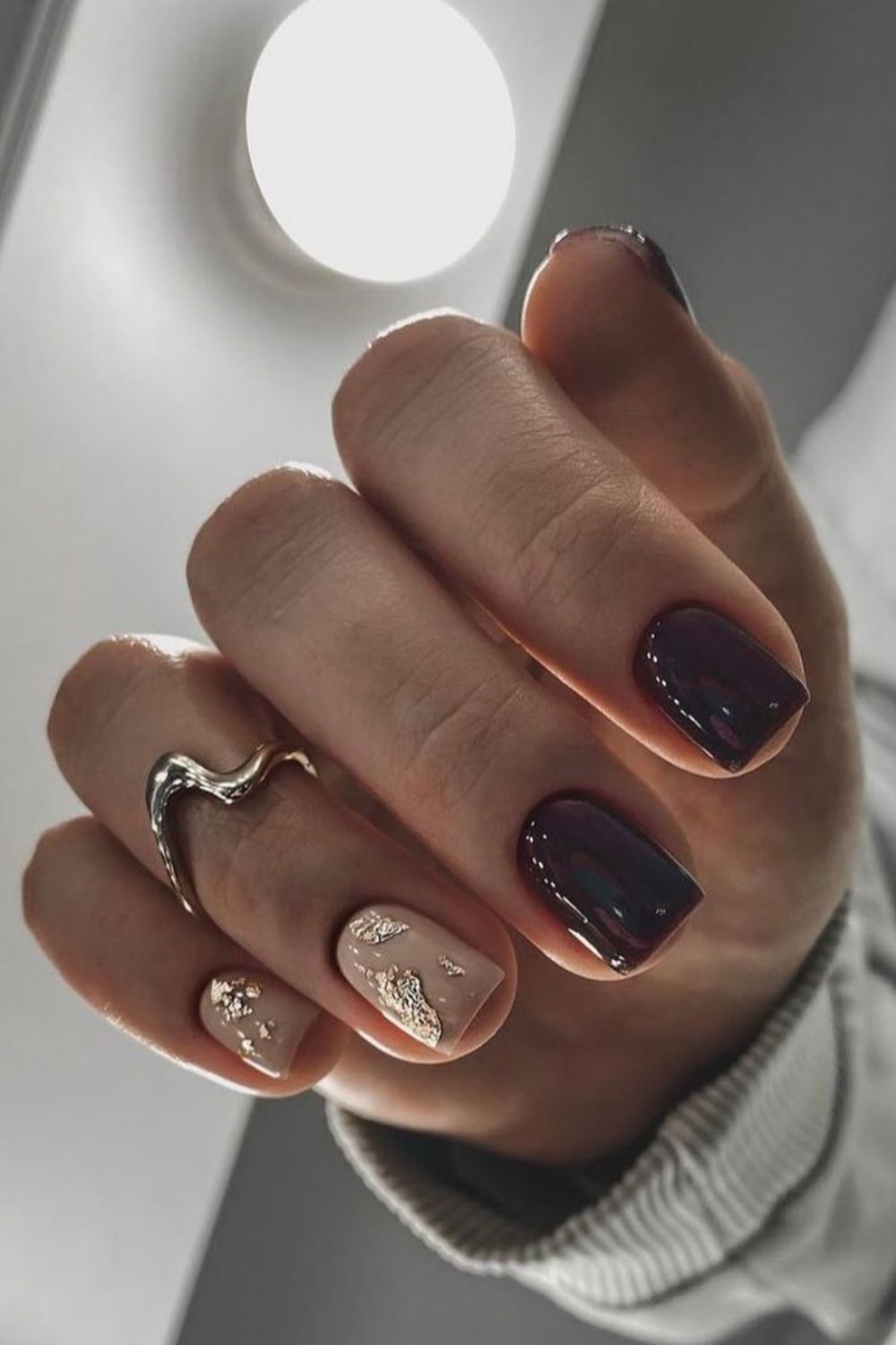 Glitter short square nails for winter nail ideas 2021