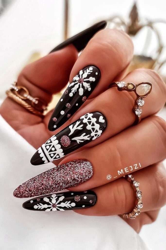 Top Winter nails 2021 trends for Christmas nails design