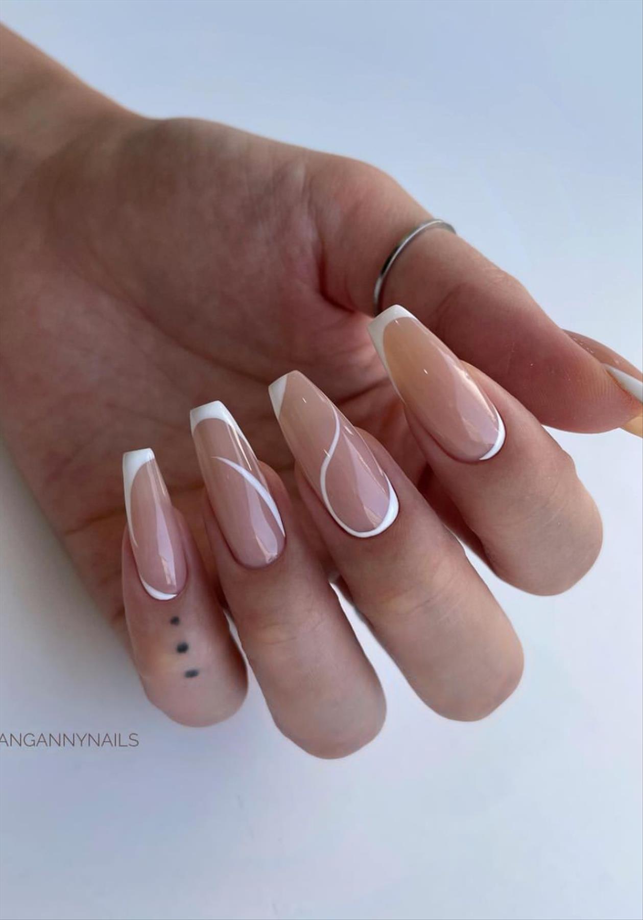 Top Short Square Nail Ideas For a Classy Look