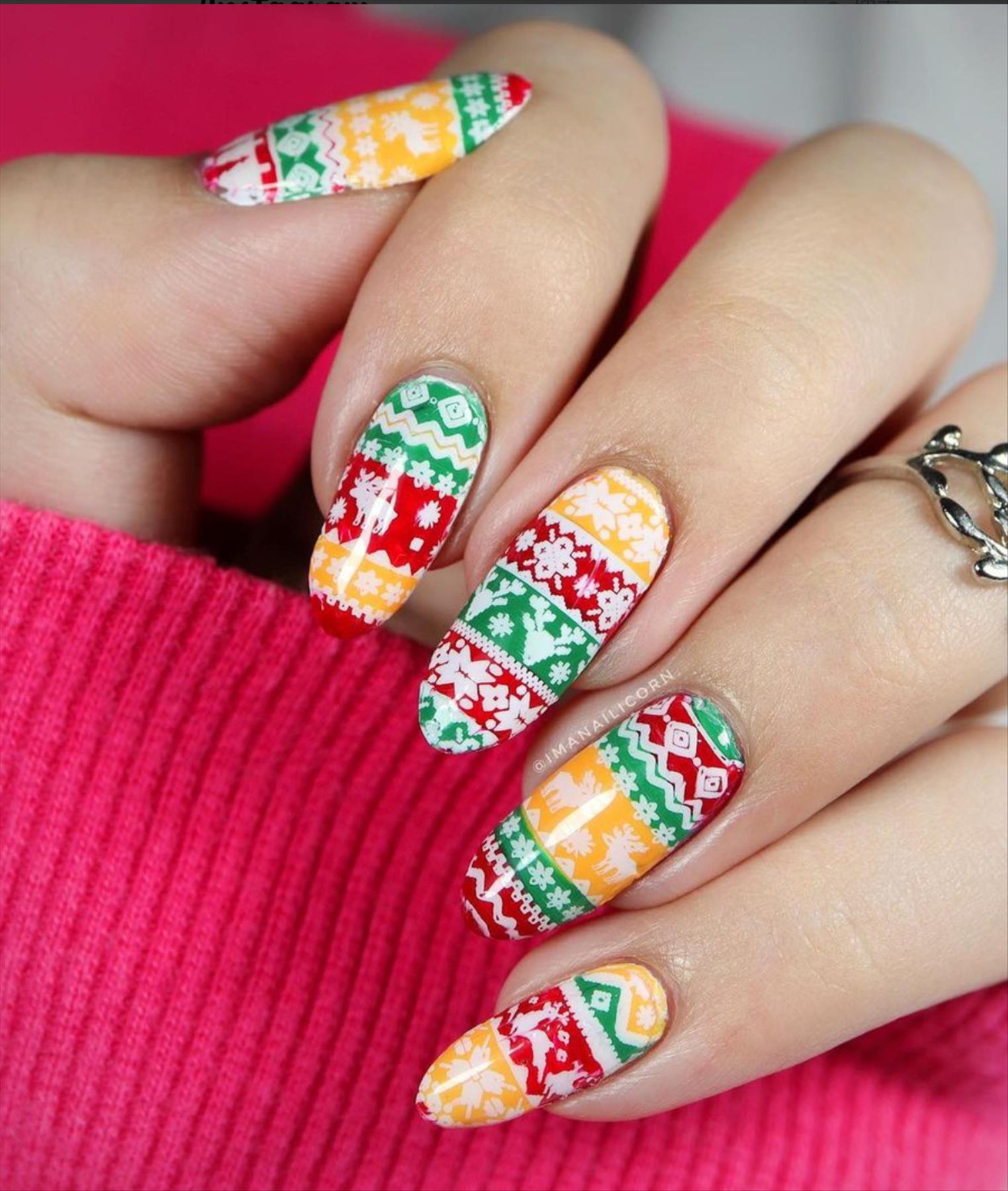 Best Christmas nail design ideas 2021 to try