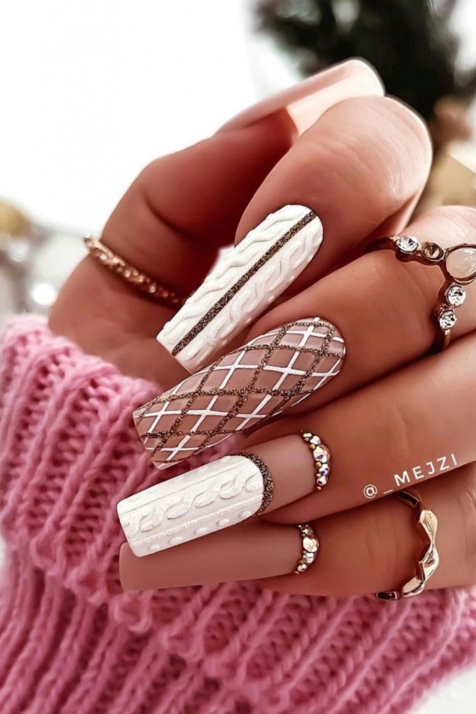 Top Winter nails 2021 trends for Christmas nails design