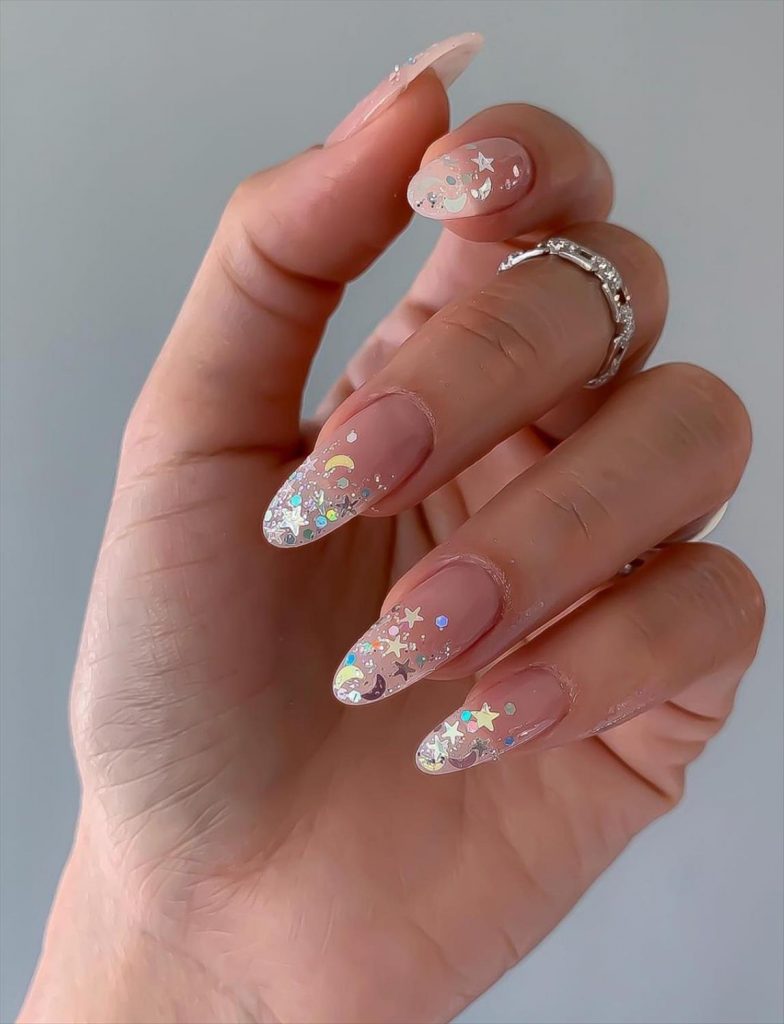 Simple Christmas acrylic nails 2021