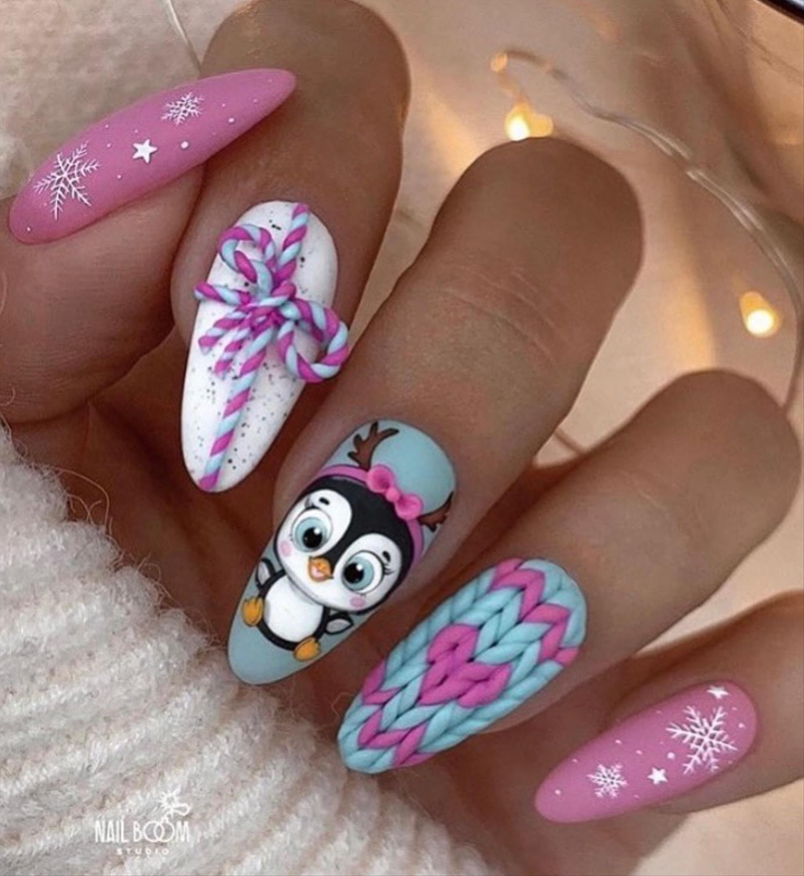 Best Christmas nail design ideas 2021 to try