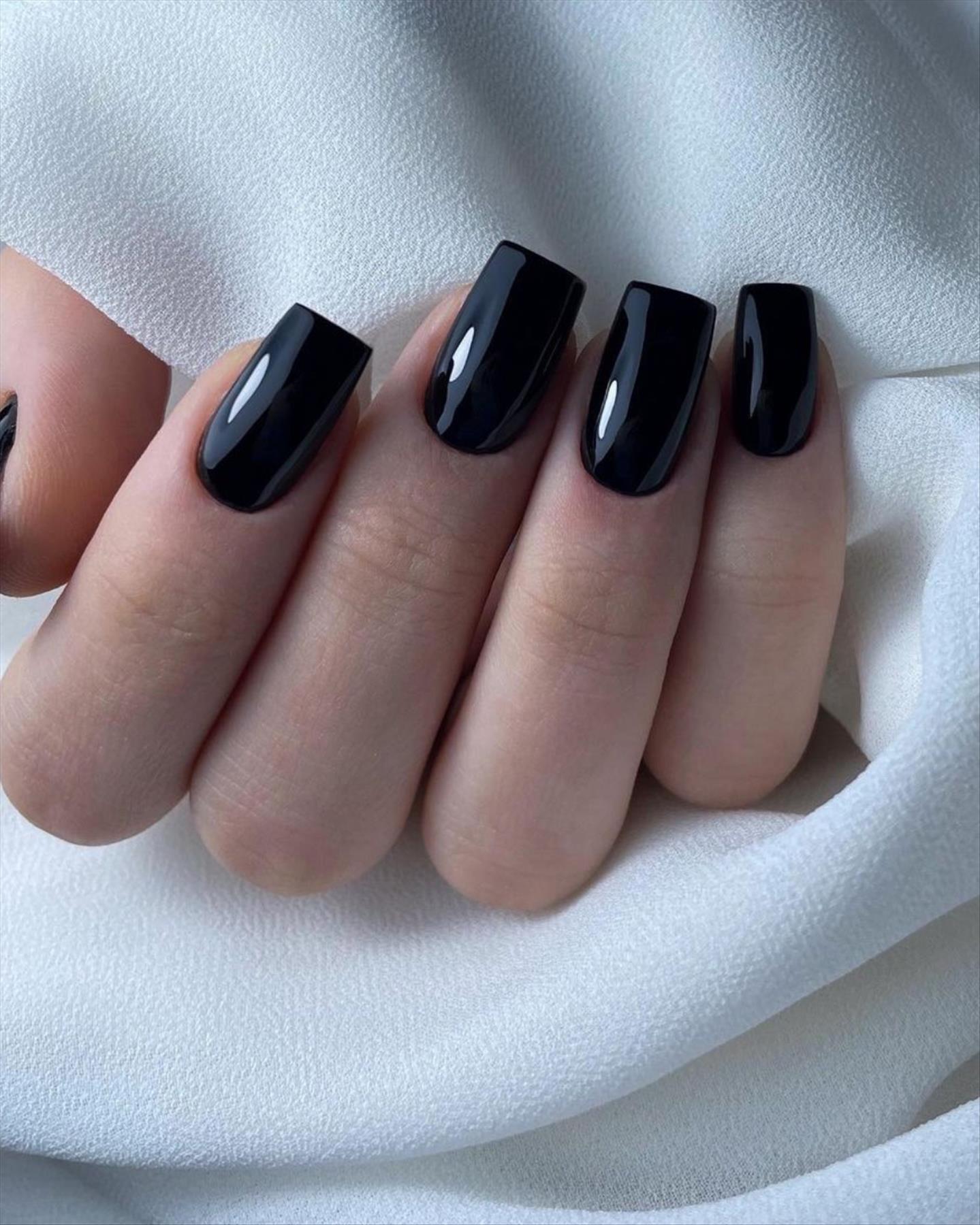 Top Short Square Nail Ideas For a Classy Look